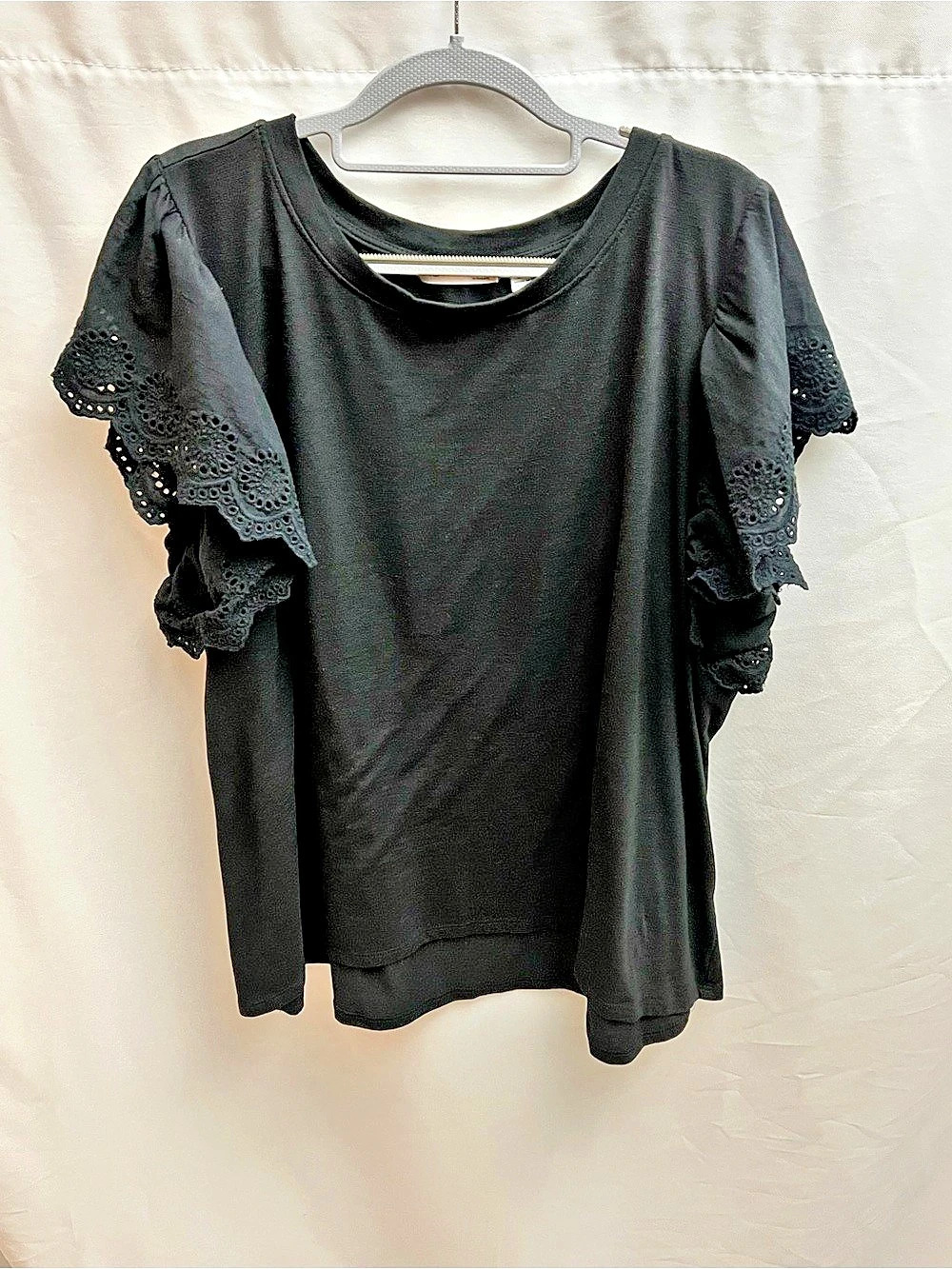 Notations Woman Black Eyelet Lace Ruffle Sleeve Top Plus Size 3X